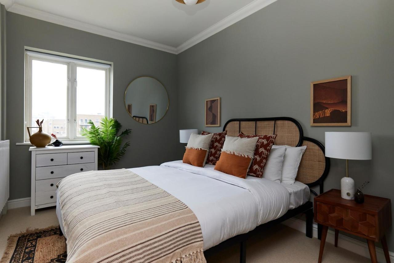 The Cotton Row Place - Bright 2bdr Flat Appartamento Londra