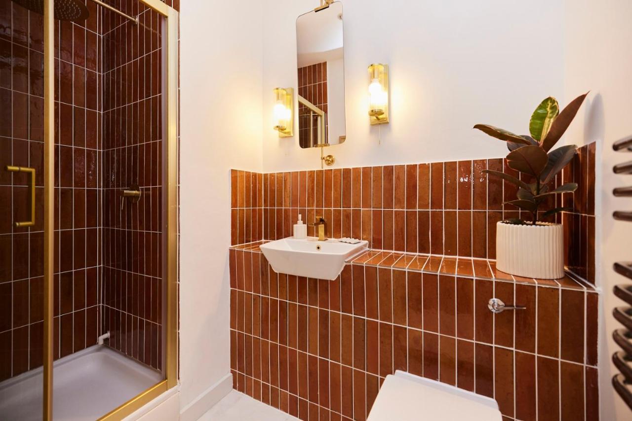 The Cotton Row Place - Bright 2bdr Flat Appartamento Londra