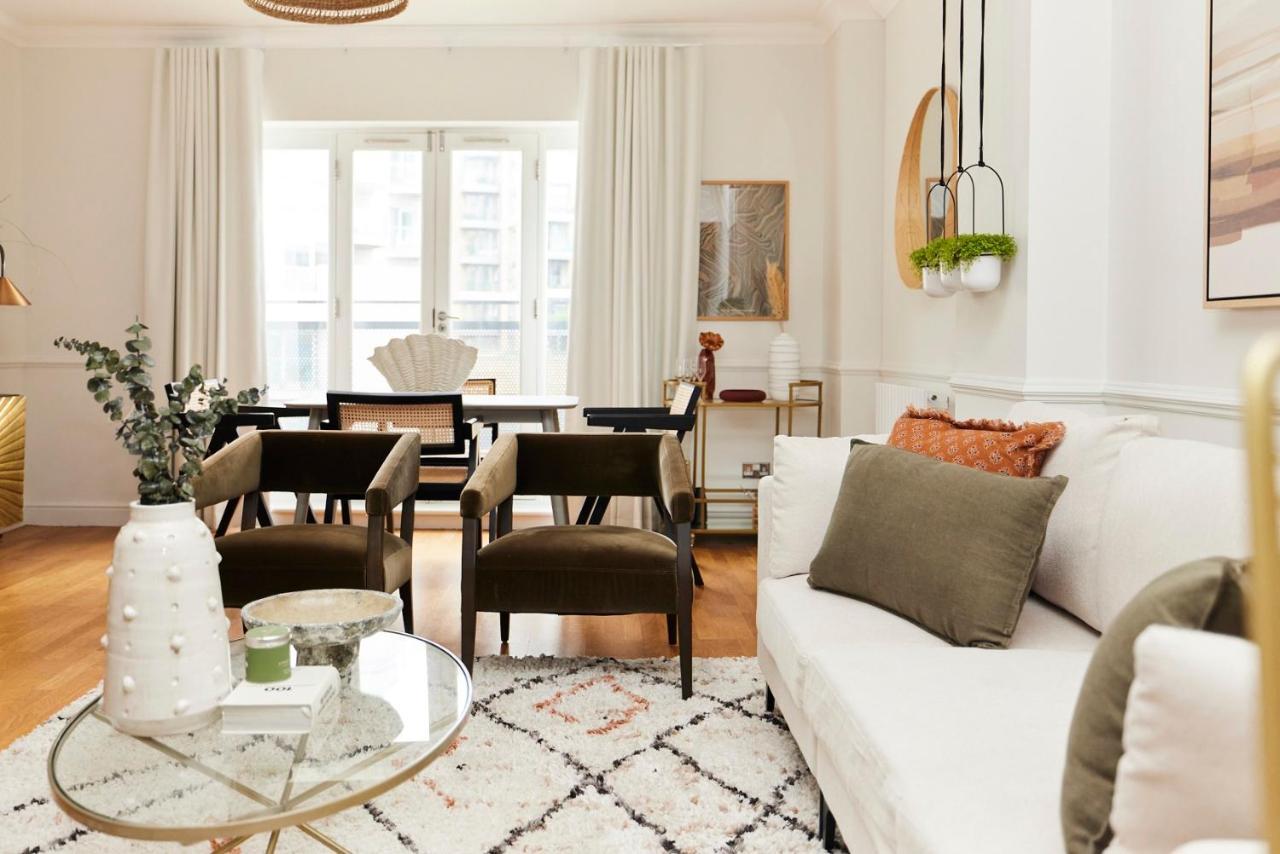 The Cotton Row Place - Bright 2bdr Flat Appartamento Londra