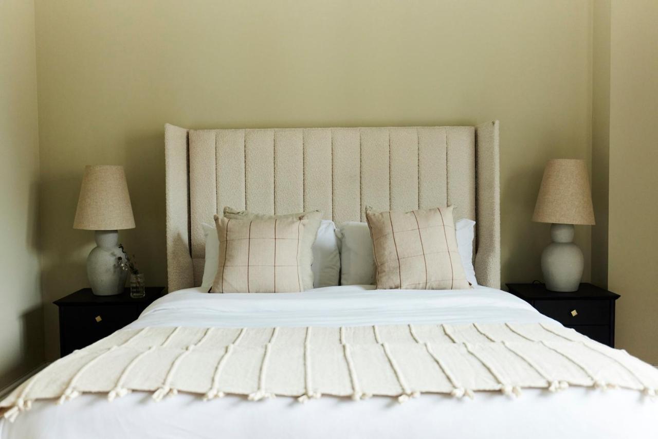 The Cotton Row Place - Bright 2bdr Flat Appartamento Londra